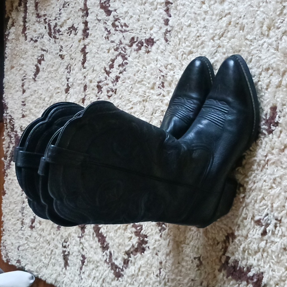 Womens Ariat Heritage Black R Toe Boots